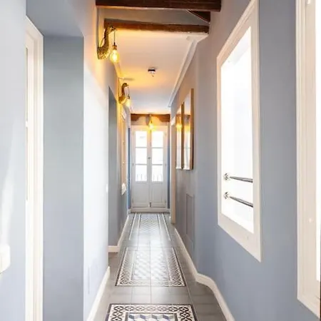 Apartment 1. Casa De Alma. In Historic House *